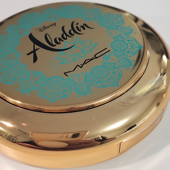 MAC Disney x Aladdin Powder Blush / bronzer - Your wish is my command - Picture 1 of 17